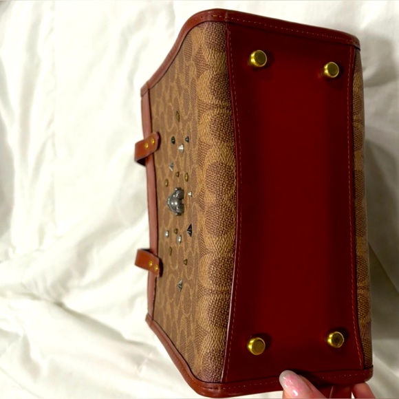 Coach Field Tote 24 - Picture 4 of 16